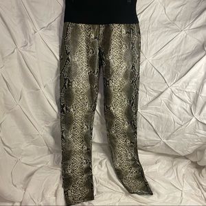 ASSETS by SPANX SNAKESKIN ALL OVER FAUX LEATHER LEGGING - SIZE Small